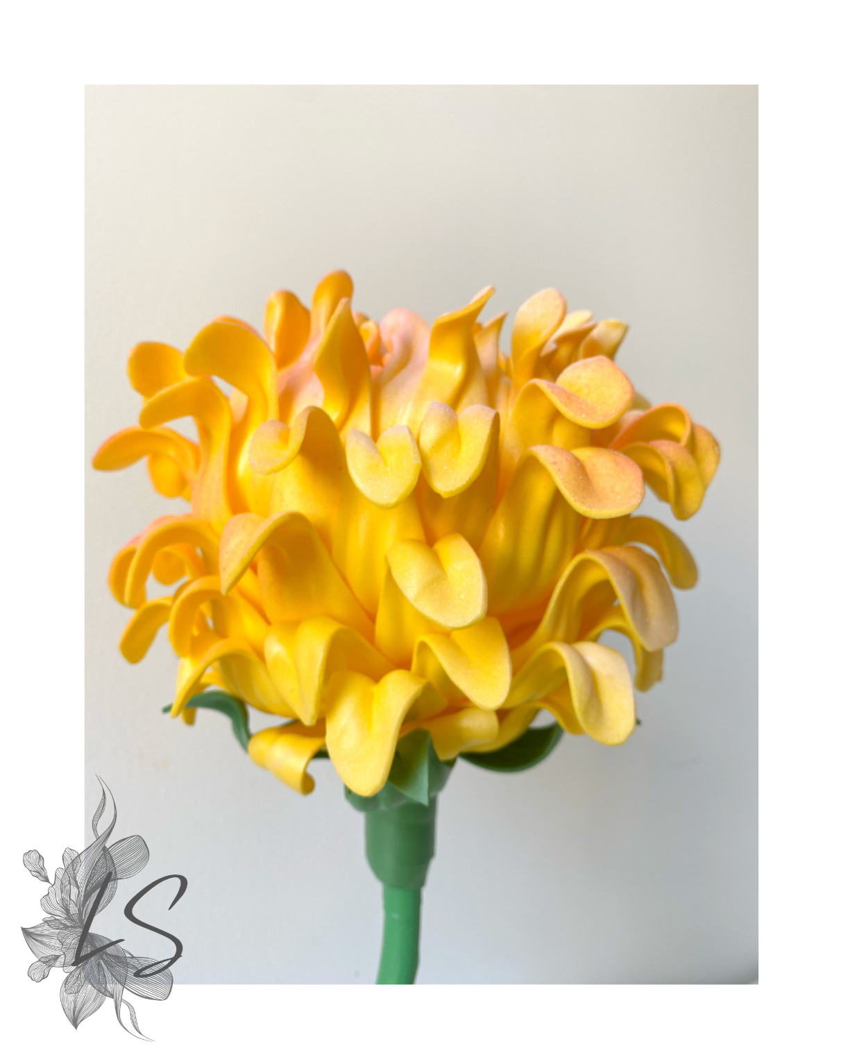 Sunshine yellow twisty stem flower lamp