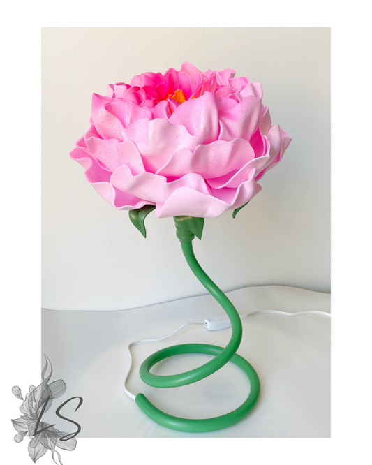 Rose pink twisty stem flower lamp