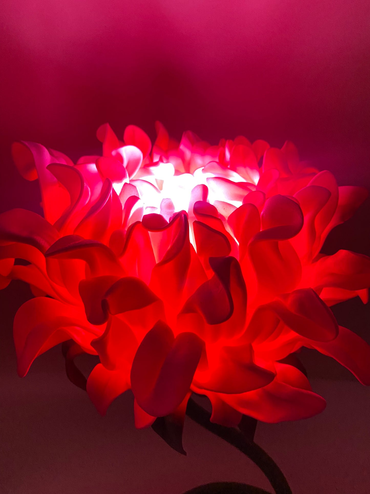 SALE- Magenta pink twisty stem flower lamp