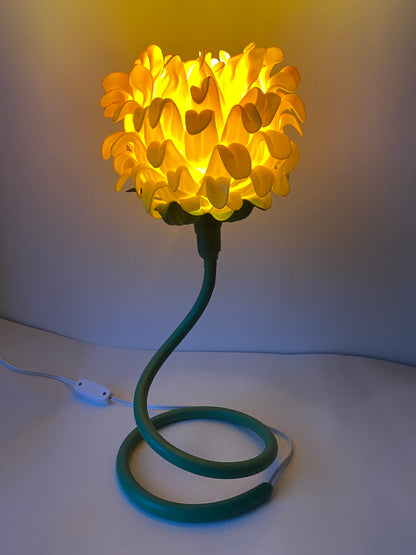 Sunshine yellow twisty stem flower lamp