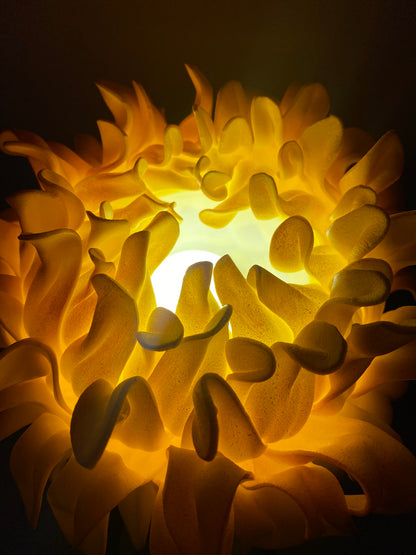 Sunshine yellow twisty stem flower lamp